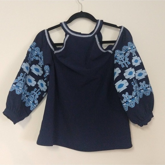 Sugar + Lips Boho Aztec Cold Shoulder Top XS - Picture 3 of 8